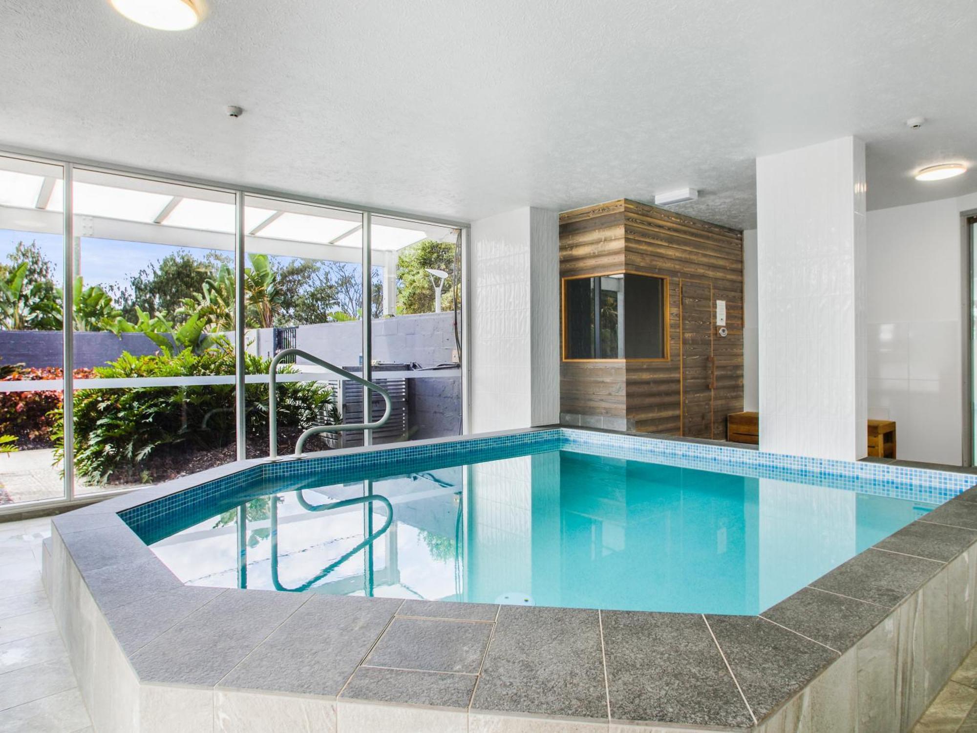 Boulevard Towers On Broadbeach Gold Coast Exterior foto